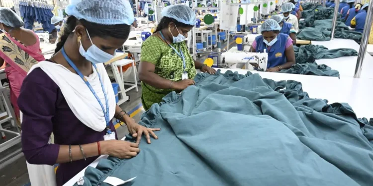 Number of workers in unincorporated enterprises declines to 12.85 cr in April-June: Govt survey