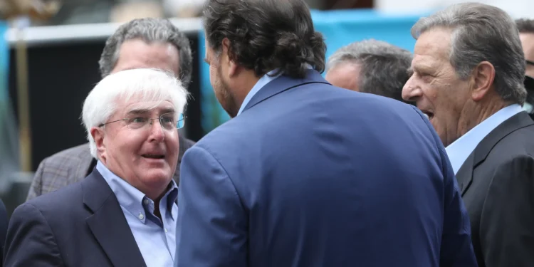 Benioff slammed by longtime VC ally over call for troops in San Francisco