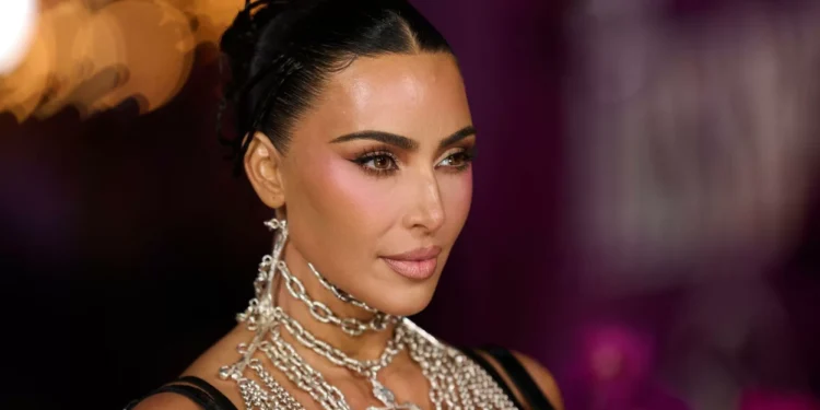 O.J. Simpson movie parallels Kim Kardashian’s fake moon landing claim