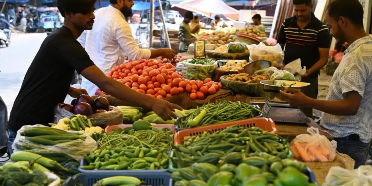 India’s Retail Inflation 2025 Live: Inflation likely dipped below 2% in September due to GST cuts and easing vegetable prices