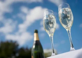 Live Lotto results for Wednesday, October 22: National Lottery winning numbers from tonight’s draw