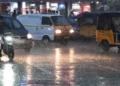 Heavy rain lashes Tamil Nadu, filling up dams; Chennai continues to receive downpour