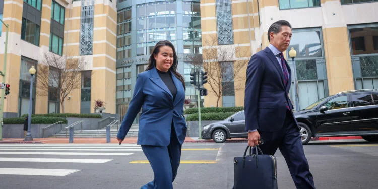 Ex-Oakland mayoral staffer prepares to file lawsuit alleging wrongful termination