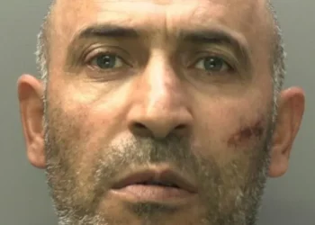 Families at rival kebab shops brawl in the street with weapons