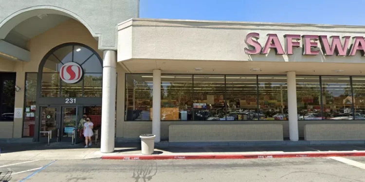 Safeway will close Hayward supermarket in 2026 but aims to save jobs