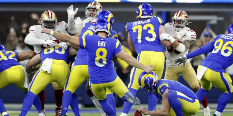 49ers sign new kicker to practice squad after Piñeiro injury