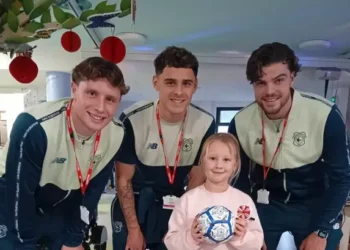 Stars pay special visit to hospice close to Welsh sporting legend’s heart