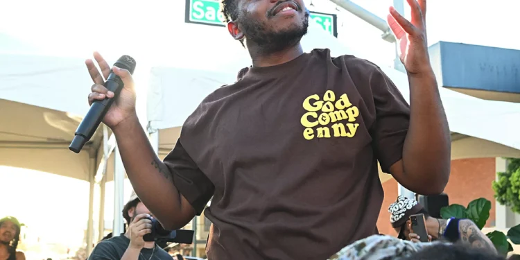 Rapper features East Bay high schools in music videos for Bay Area anthem