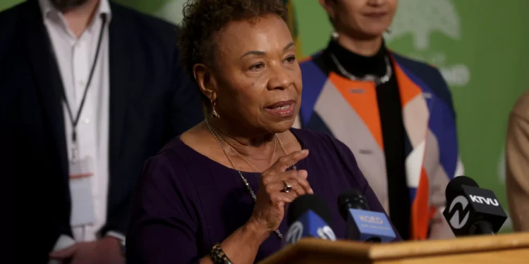 Oakland to pave roads with lucrative bond sale, attained despite city’s credit rating decline