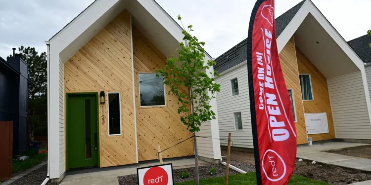 Letters: Cash-strapped seniors deserve property tax break