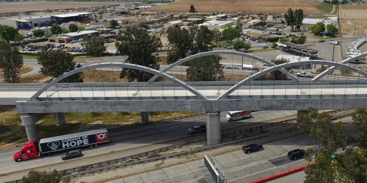 Letters: After dropping lawsuit, California should drop high-speed rail