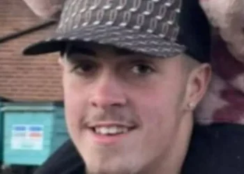 Missing Brit’s mum begs ‘bring my boy home’ after update in case