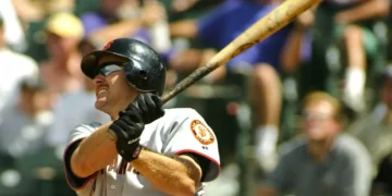 Jeff Kent ‘overwhelmed’ by SF Giants’ decision to retire his No. 21