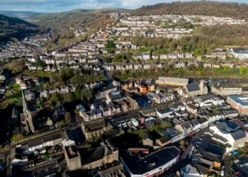 The parking charge proposals for two Welsh towns designed to encourage more shopping