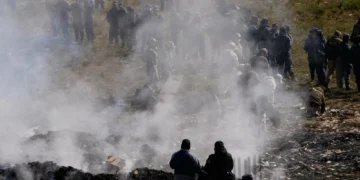 Death toll rises to 22 after cargo plane carrying money crashes near Bolivia’s capital